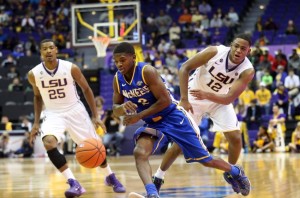 jarell-martin-jordan-mickey-jamaya-burr-ncaa-basketball-mcneese-state-louisiana-state-850x560